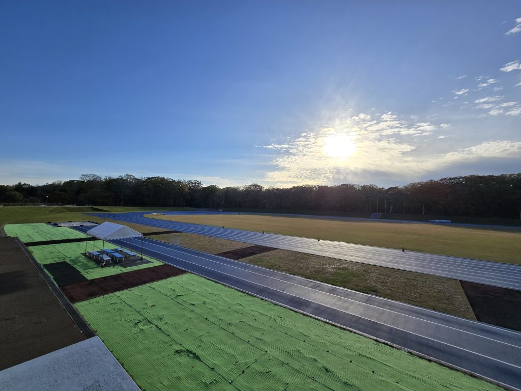 片付け後の青葉公園陸上競技場の様子
